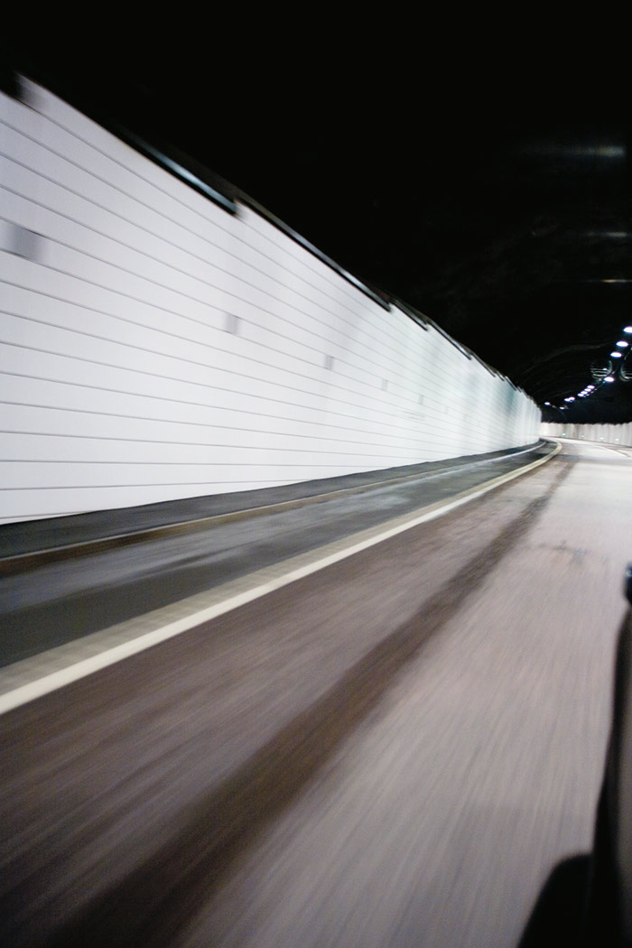 Philipsin valaisema Lundbyn tunneli