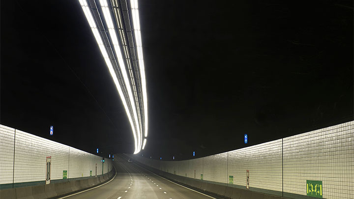 Optimoi tunnelin valaistus ja turvallisuus nimenomaan LED-valaistusta varten suunnitellulla tunnelivalaistusjärjestelmällä