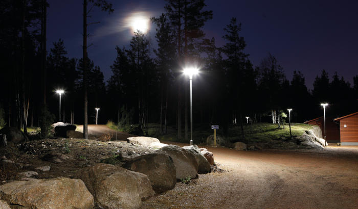 Santalahden lomakeskuksen katuvalaistus